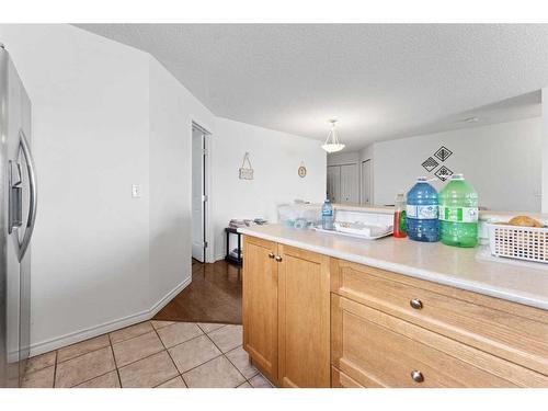 1426-60 Panatella Street Nw, Calgary, AB - Indoor Photo Showing Kitchen