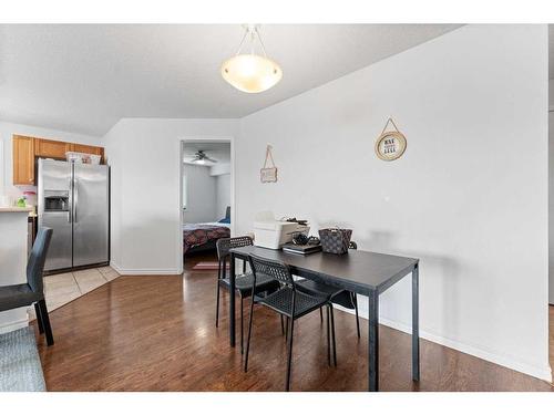 1426-60 Panatella Street Nw, Calgary, AB - Indoor Photo Showing Dining Room