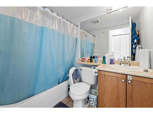 1426-60 Panatella Street Nw, Calgary, AB - Indoor Photo Showing Bathroom