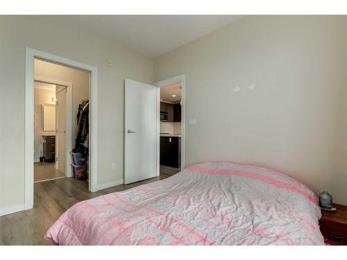 406-707 4 Street Ne, Calgary, AB - Indoor Photo Showing Bedroom