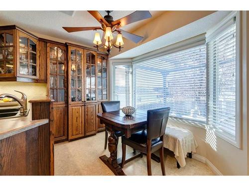 258 Shawnessy Drive Sw, Calgary, AB - Indoor Photo Showing Dining Room