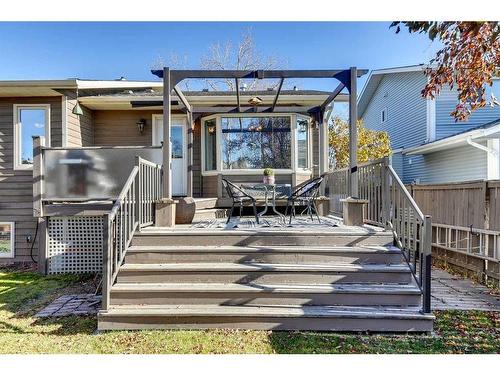 258 Shawnessy Drive Sw, Calgary, AB - Outdoor With Deck Patio Veranda