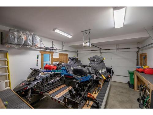 85 Fireside Circle, Cochrane, AB - Indoor Photo Showing Garage