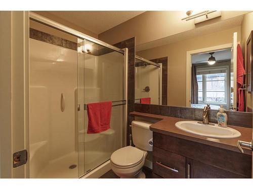 209 Aspen Hills Villas Sw, Calgary, AB - Indoor Photo Showing Bathroom