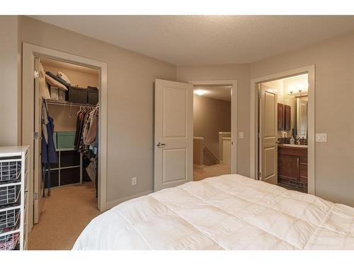 209 Aspen Hills Villas Sw, Calgary, AB - Indoor Photo Showing Bedroom