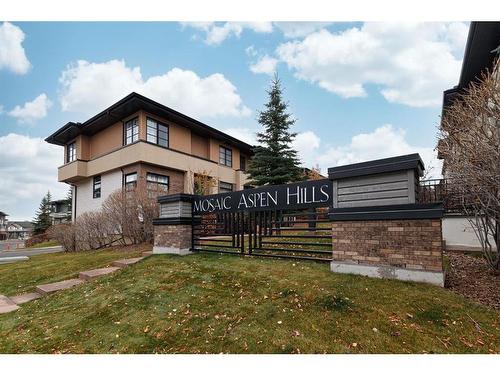 209 Aspen Hills Villas Sw, Calgary, AB - Outdoor