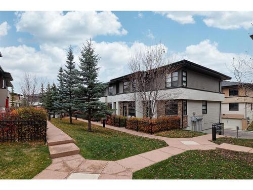 209 Aspen Hills Villas Sw, Calgary, AB - Outdoor