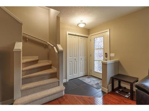 209 Aspen Hills Villas Sw, Calgary, AB - Indoor Photo Showing Other Room