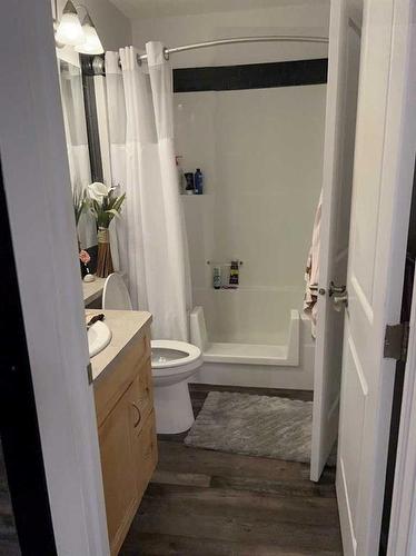 6612-11811 Lake Fraser Drive Se, Calgary, AB - Indoor Photo Showing Bathroom