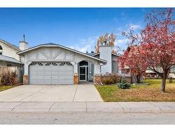 2810 Catalina Boulevard NE Calgary, AB T1Y 6N2