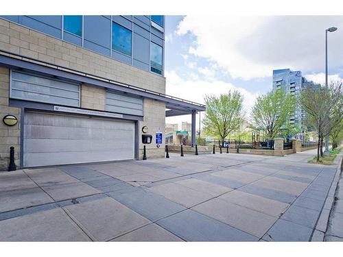 1002-215 13 Avenue Sw, Calgary, AB - Outdoor