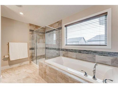 222 Aspen Stone Way Sw, Calgary, AB - Indoor Photo Showing Bathroom