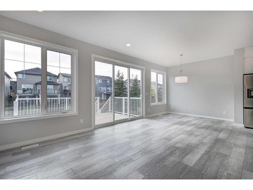 243 Silver Spruce Grove Sw, Calgary, AB 