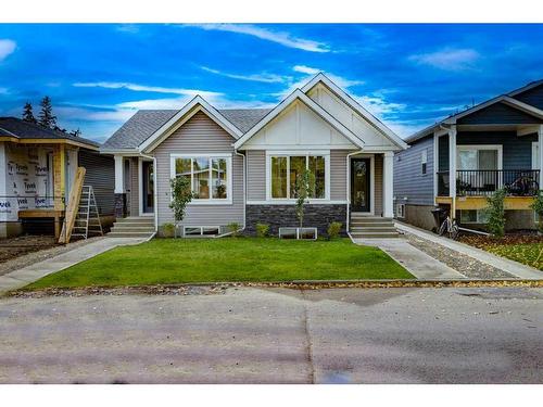 109 5 Avenue Se, High River, AB - Outdoor With Facade