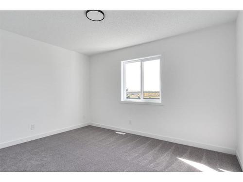 523 Woodbriar Place Sw, Calgary, AB - Indoor Photo Showing Other Room