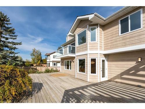 523 Woodbriar Place Sw, Calgary, AB - Outdoor With Deck Patio Veranda