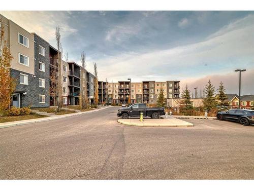 319-195 Kincora Glen Road Nw, Calgary, AB - Outdoor