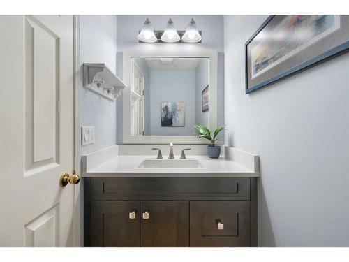 71 Edcath Road Nw, Calgary, AB - Indoor Photo Showing Bathroom