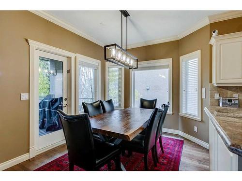 347 Sierra Madre Court Sw, Calgary, AB - Indoor Photo Showing Dining Room