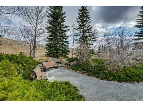 347 Sierra Madre Court Sw, Calgary, AB - Outdoor