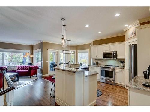 347 Sierra Madre Court Sw, Calgary, AB - Indoor Photo Showing Kitchen With Stainless Steel Kitchen With Upgraded Kitchen