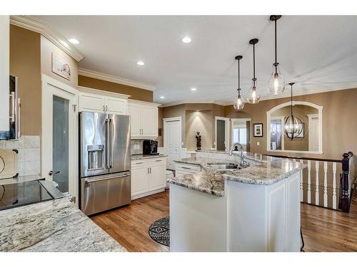 347 Sierra Madre Court Sw, Calgary, AB - Indoor Photo Showing Kitchen With Stainless Steel Kitchen With Upgraded Kitchen