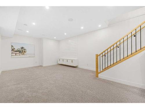 1410 43 Street Sw, Calgary, AB - Indoor Photo Showing Other Room