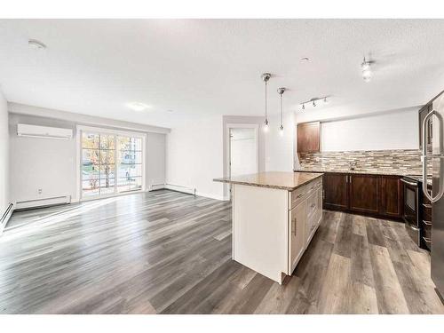 3109-279 Copperpond Common Se, Calgary, AB - Indoor Photo Showing Kitchen With Upgraded Kitchen