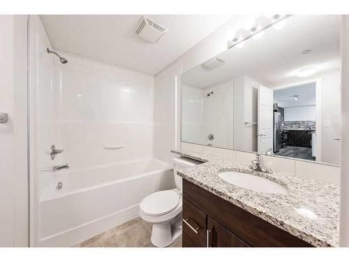 3109-279 Copperpond Common Se, Calgary, AB - Indoor Photo Showing Bathroom