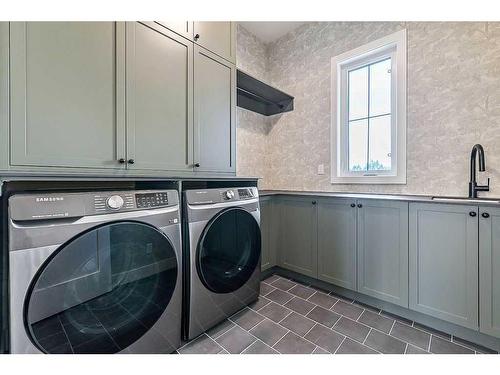 210028 Spruce Ridge West, Rural Foothills County, AB - Indoor Photo Showing Laundry Room