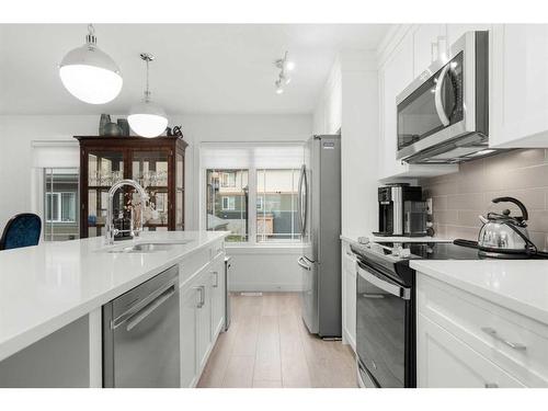 265 Auburn Meadows Drive Se, Calgary, AB - Indoor Photo Showing Kitchen With Upgraded Kitchen