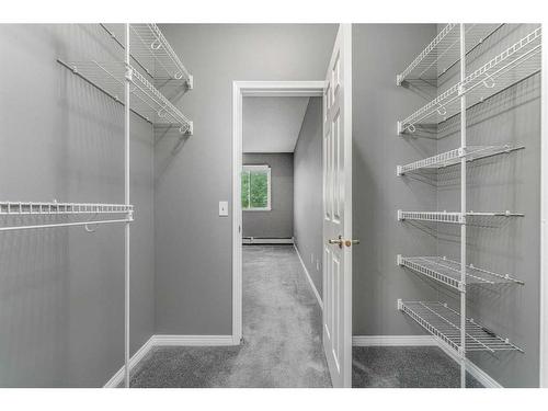 206-200 Lincoln Way Sw, Calgary, AB - Indoor With Storage