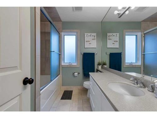 34 Sun Harbour Way Se, Calgary, AB - Indoor Photo Showing Bathroom