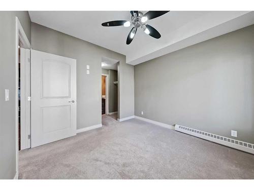 309-30 Royal Oak Plaza Nw, Calgary, AB - Indoor Photo Showing Other Room