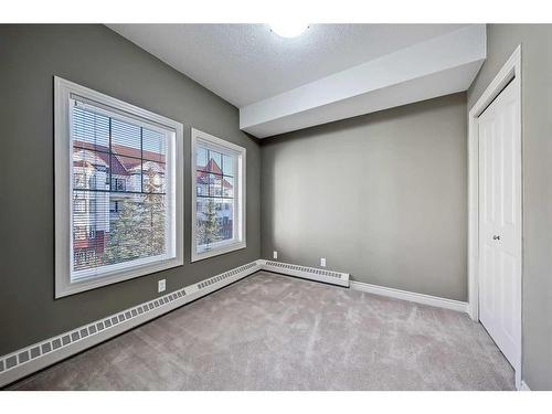 309-30 Royal Oak Plaza Nw, Calgary, AB - Indoor Photo Showing Other Room