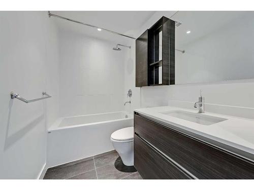 1708-1501 6 Street Sw, Calgary, AB - Indoor Photo Showing Bathroom