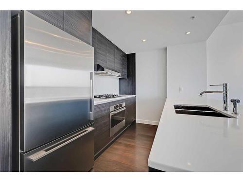 1708-1501 6 Street Sw, Calgary, AB - Indoor Photo Showing Kitchen With Stainless Steel Kitchen With Double Sink