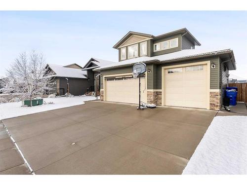 16 Viceroy Crescent, Olds, AB - Outdoor