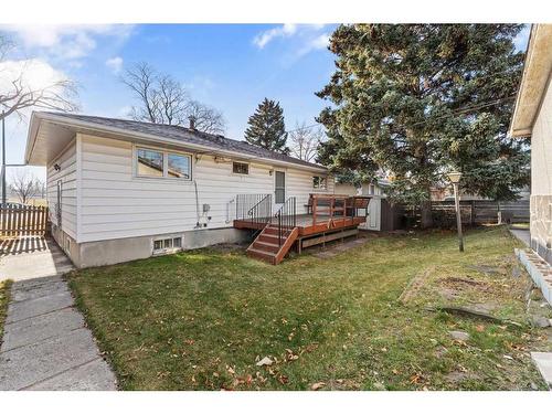 2035 33 Street Se, Calgary, AB - Outdoor With Exterior