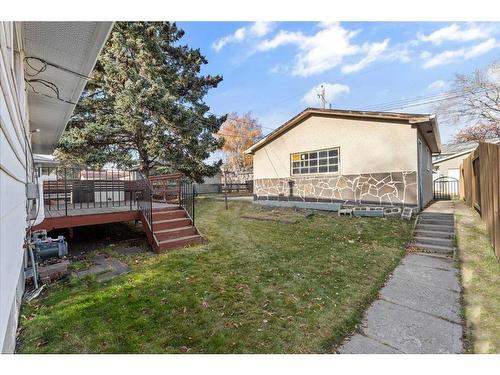 2035 33 Street Se, Calgary, AB - Outdoor