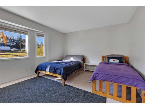 149 Patina Park Sw, Calgary, AB - Indoor Photo Showing Bedroom