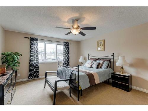 117 Springmere Grove, Chestermere, AB - Indoor Photo Showing Bedroom