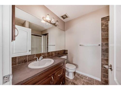 74 Brightoncrest Grove Se, Calgary, AB - Indoor Photo Showing Bathroom