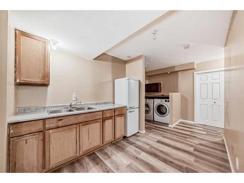 74 Brightoncrest Grove Se, Calgary, AB - Indoor Photo Showing Laundry Room