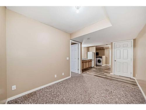 74 Brightoncrest Grove Se, Calgary, AB - Indoor Photo Showing Other Room