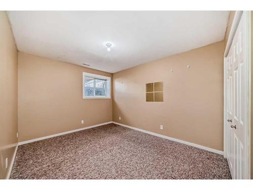 74 Brightoncrest Grove Se, Calgary, AB - Indoor Photo Showing Other Room