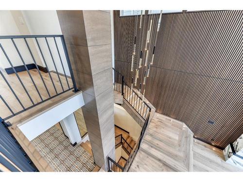 494 Rochester Terrace Nw, Calgary, AB - Indoor Photo Showing Bathroom