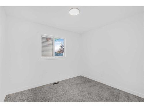 11113 Hidden Valley Drive Nw, Calgary, AB - Indoor Photo Showing Other Room