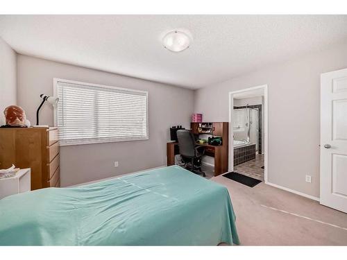 316 Panora Close Nw, Calgary, AB - Indoor Photo Showing Bedroom