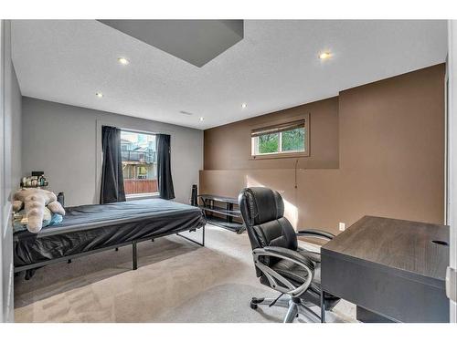 319 Sierra Nevada Place Sw, Calgary, AB - Indoor